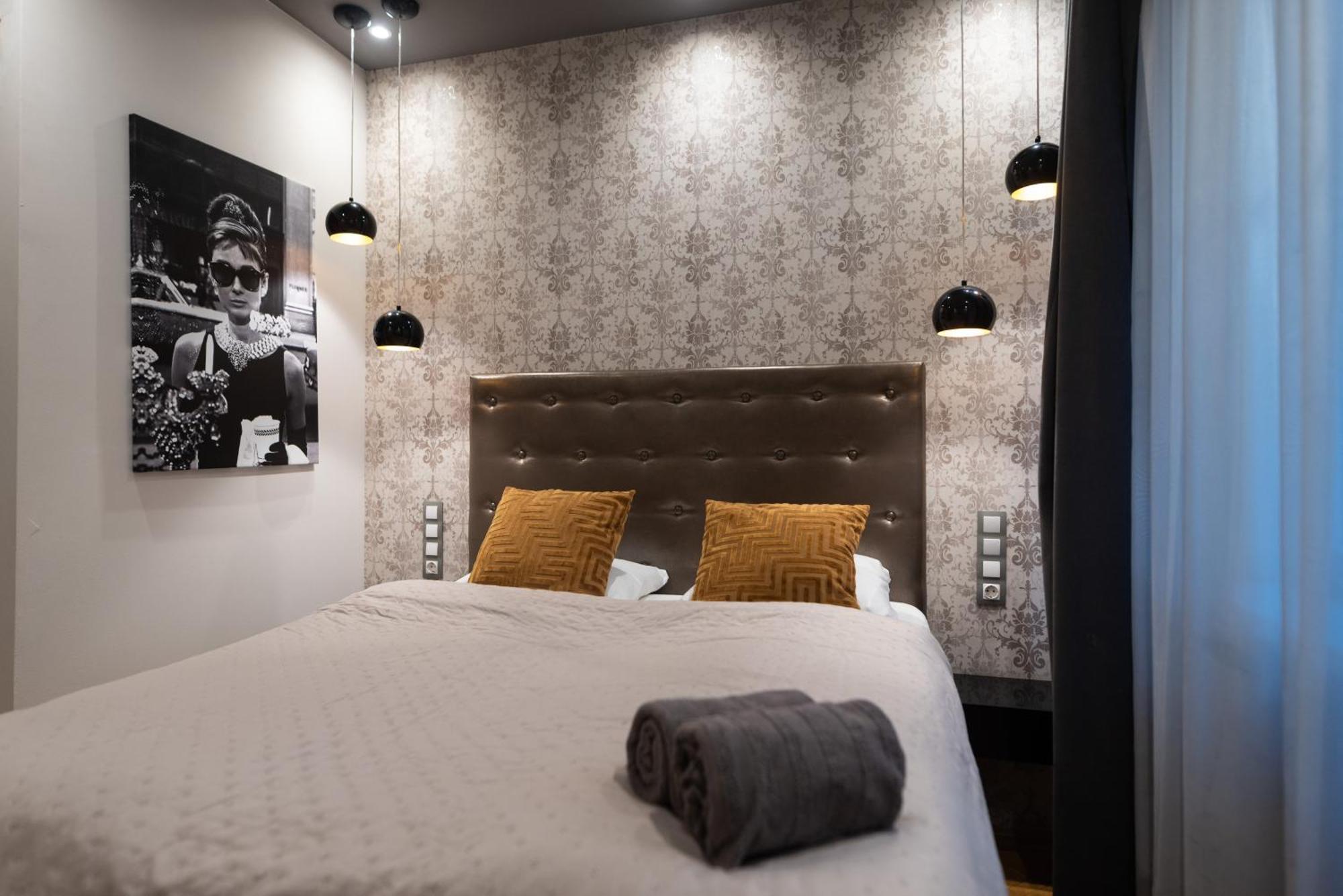 Chic Central 1Br Retreat Near New York Cafe With View Budapešť Exteriér fotografie